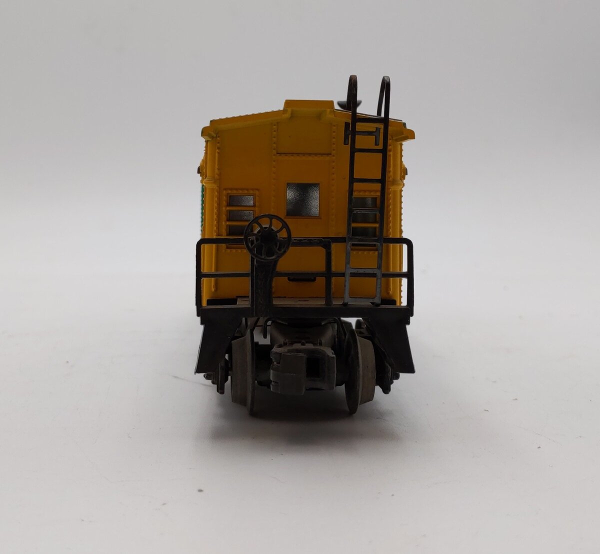 Lionel 6-9177 O Gauge Northern Pacific Bay Window Caboose LN/Box