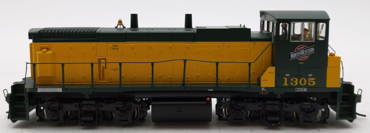 Atlas 9904 HO Scale Chicago &North Western MP -15DC Locomotive #1305 LN/Box