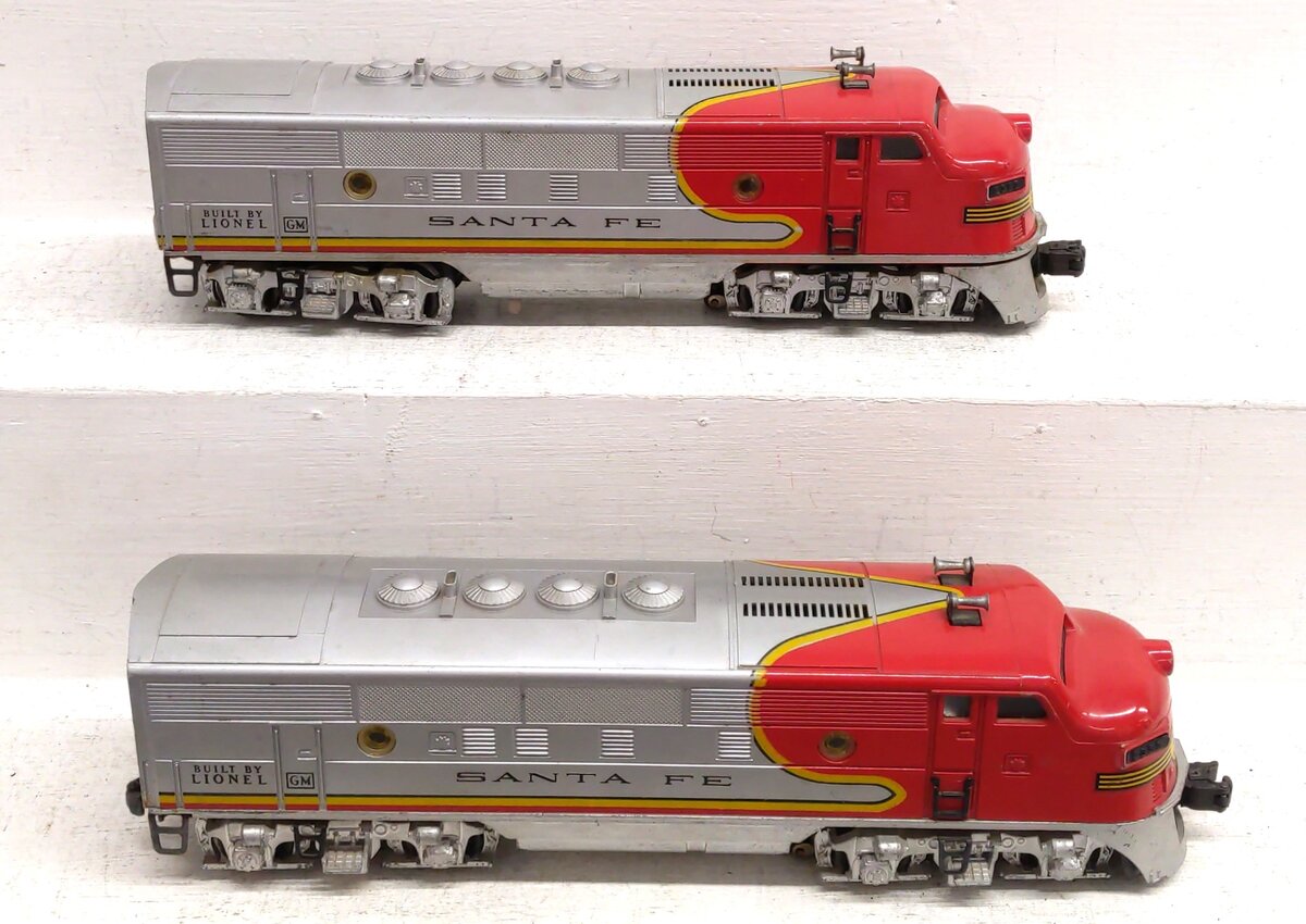 Lionel 2353 Vintage O Santa Fe F-3 AB Diesel Locomotive Set VG
