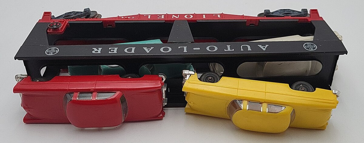 Lionel 6414 Vintage O Gauge Postwar Evans Autoloader with 4 Automobiles VG