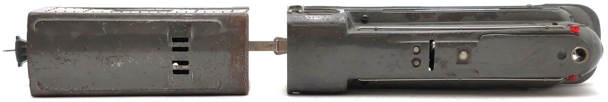 Lionel 1688E Vintage O 2-4-2 Gunmetal Torpedo Steam Locomotive & Tender VG