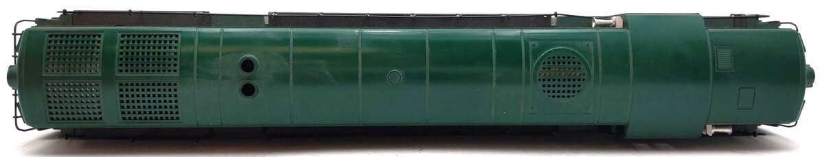 Lionel 6-18301 O Gauge Southern Fairbanks Morse Trainmaster Diesel Locomotive VG/Box