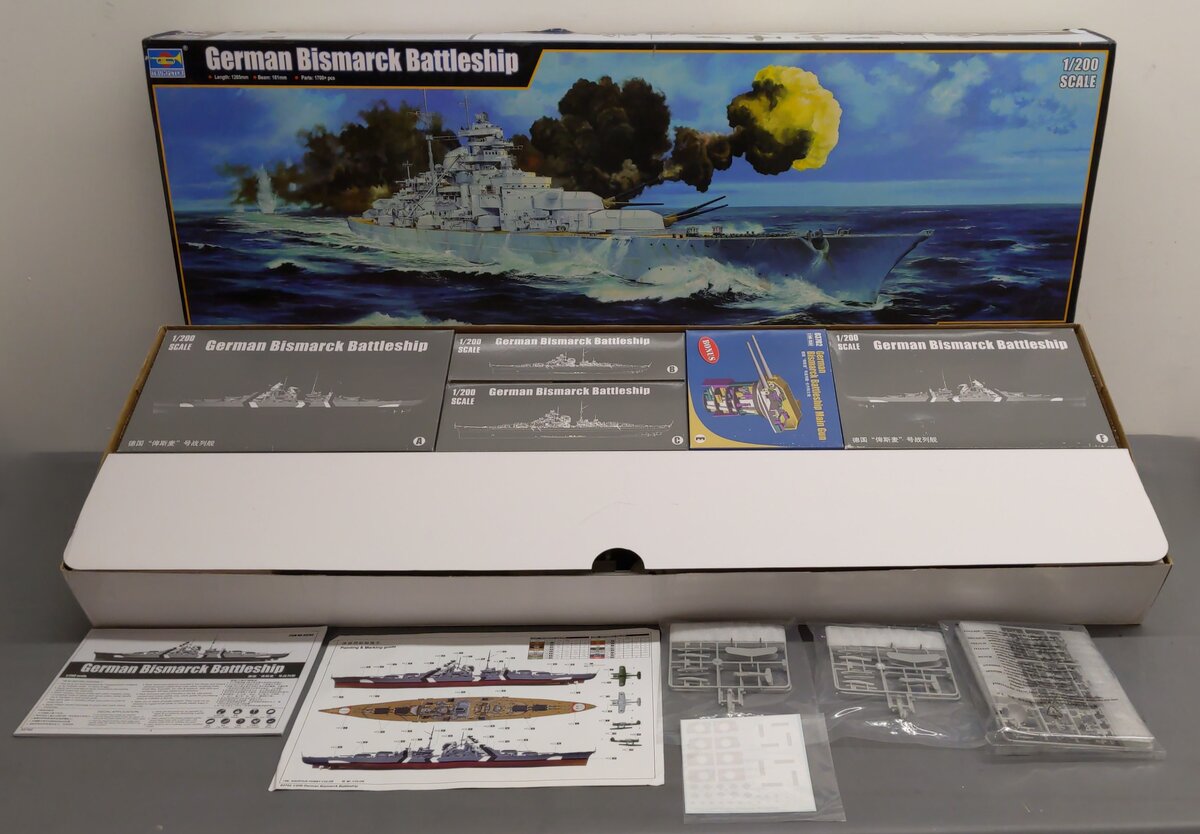Trumpeter 03702 1:200 1941 German Bismarck Battleship Plastic Model Kit EX/Box
