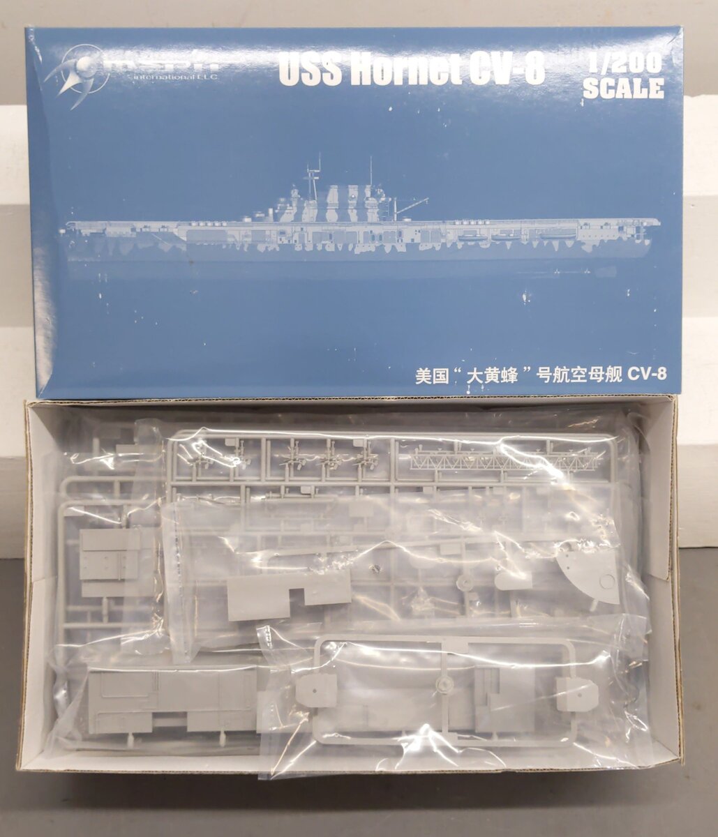Merit International 62001 1:200 Scale USS Hornet CV-8 W/Decals Plastic Model Kit EX/Box