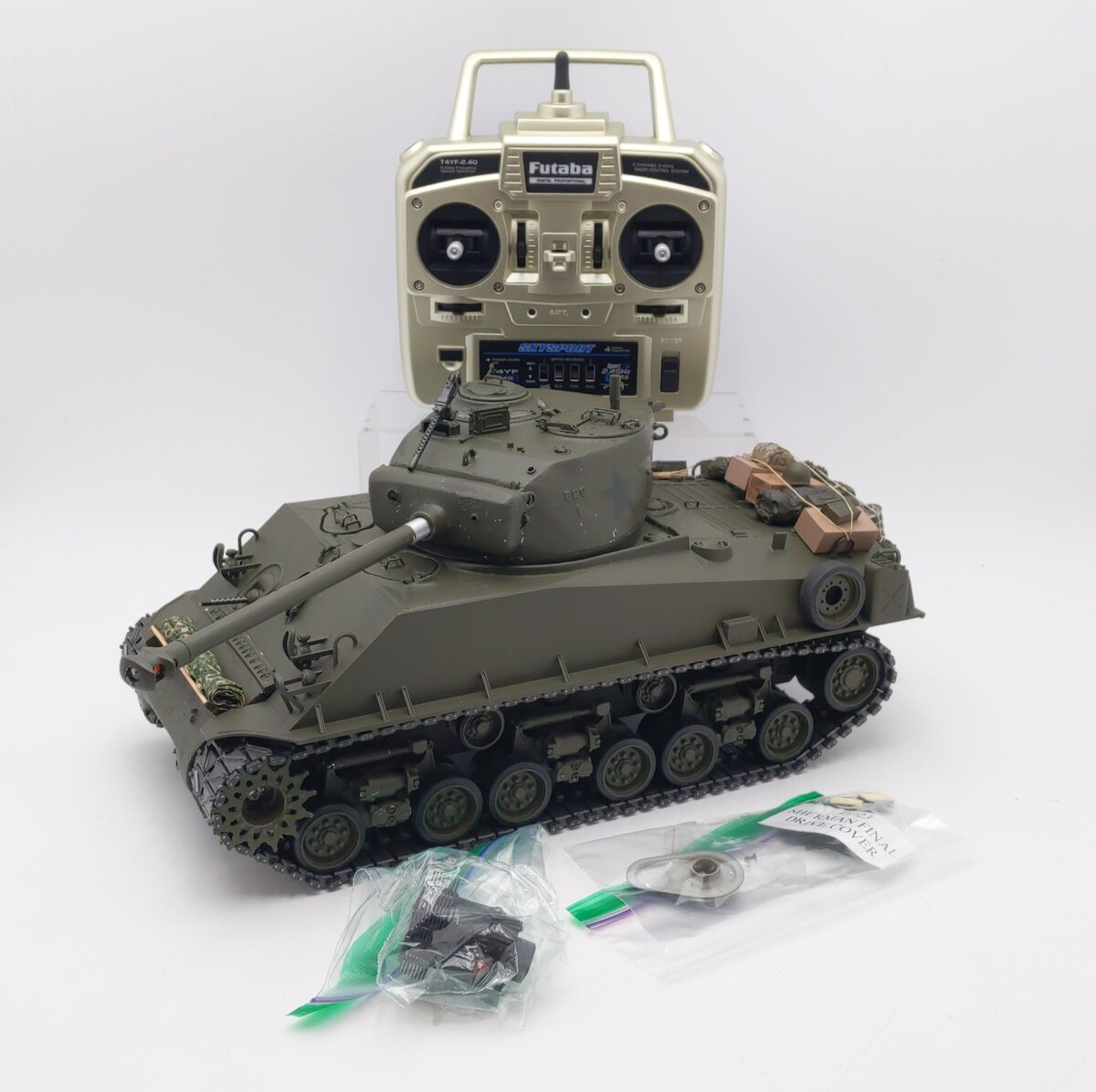 Tamiya Custom 1:16 2.4 GHz RC US M4A3E8 Sherman Medium Tank w/Futaba Controller EX