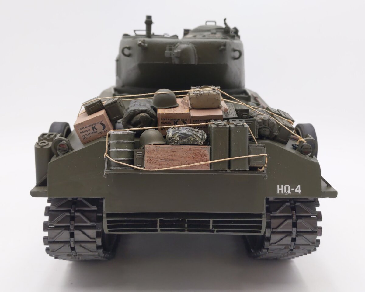 Tamiya Custom 1:16 2.4 GHz RC US M4A3E8 Sherman Medium Tank w/Futaba Controller EX