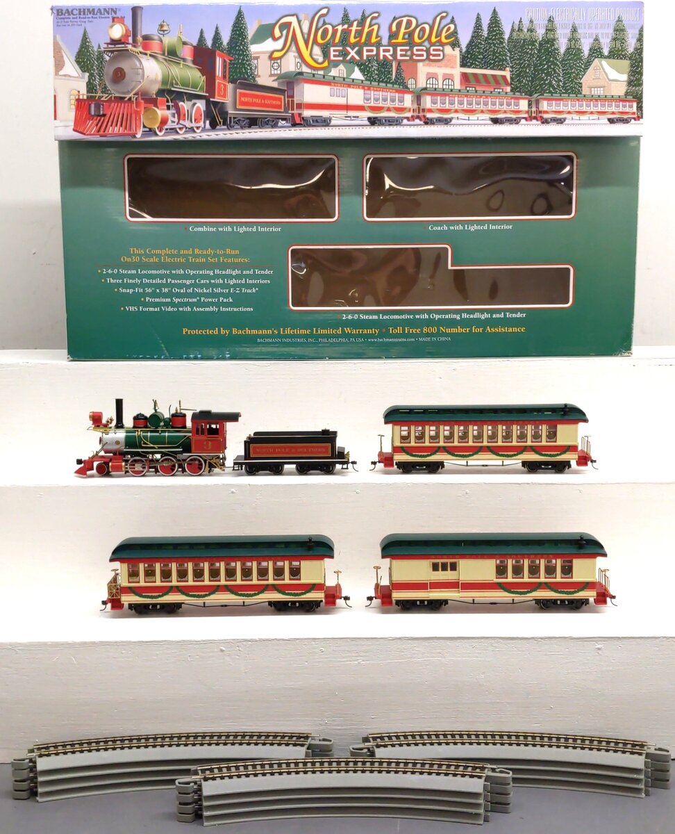 Bachmann 25006 On30 North Pole Express Passenger Train Set LN/Box