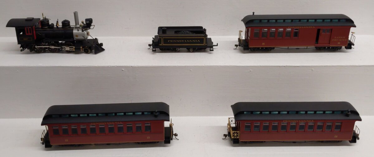 Bachmann 25003 On30 Pennsylvania Christmas Village Passenger Set EX/Box