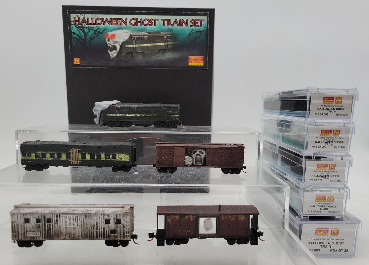 Micro-Trains 99321300 Halloween Ghost N Gauge Diesel Freight Train Set NIB