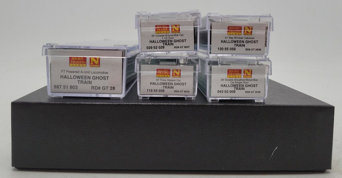 Micro-Trains 99321300 Halloween Ghost N Gauge Diesel Freight Train Set NIB