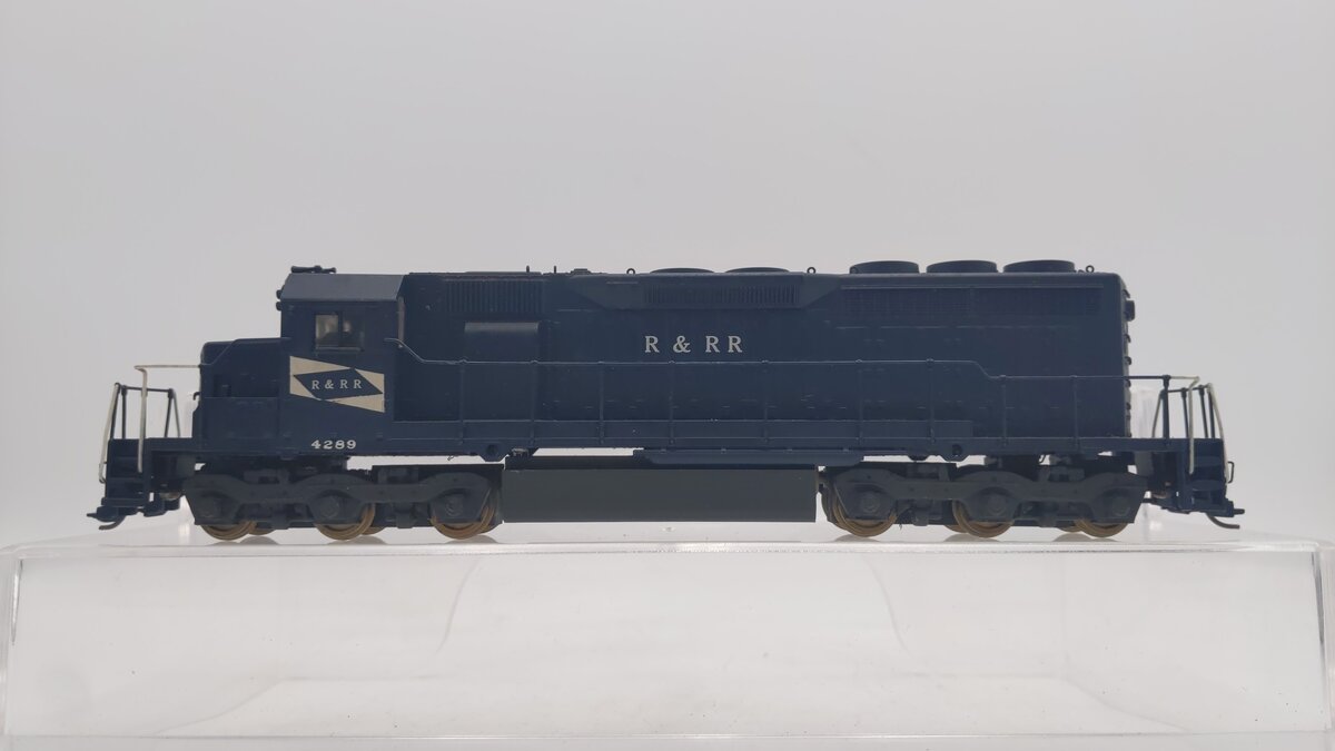 Athearn HO Scale R&RR Diesel Locomotive #4289 w/DCC VG