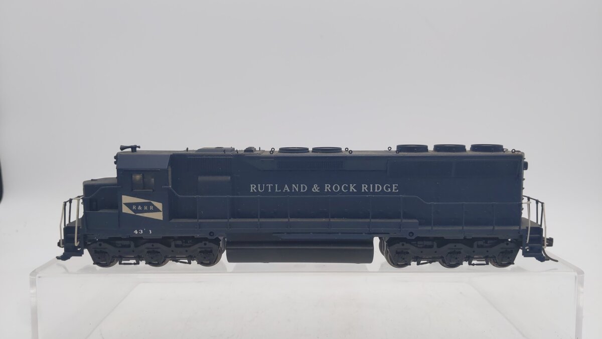 Athearn HO Scale Rutland & Rock Ridge Diesel Locomotive #4313 w/DCC VG