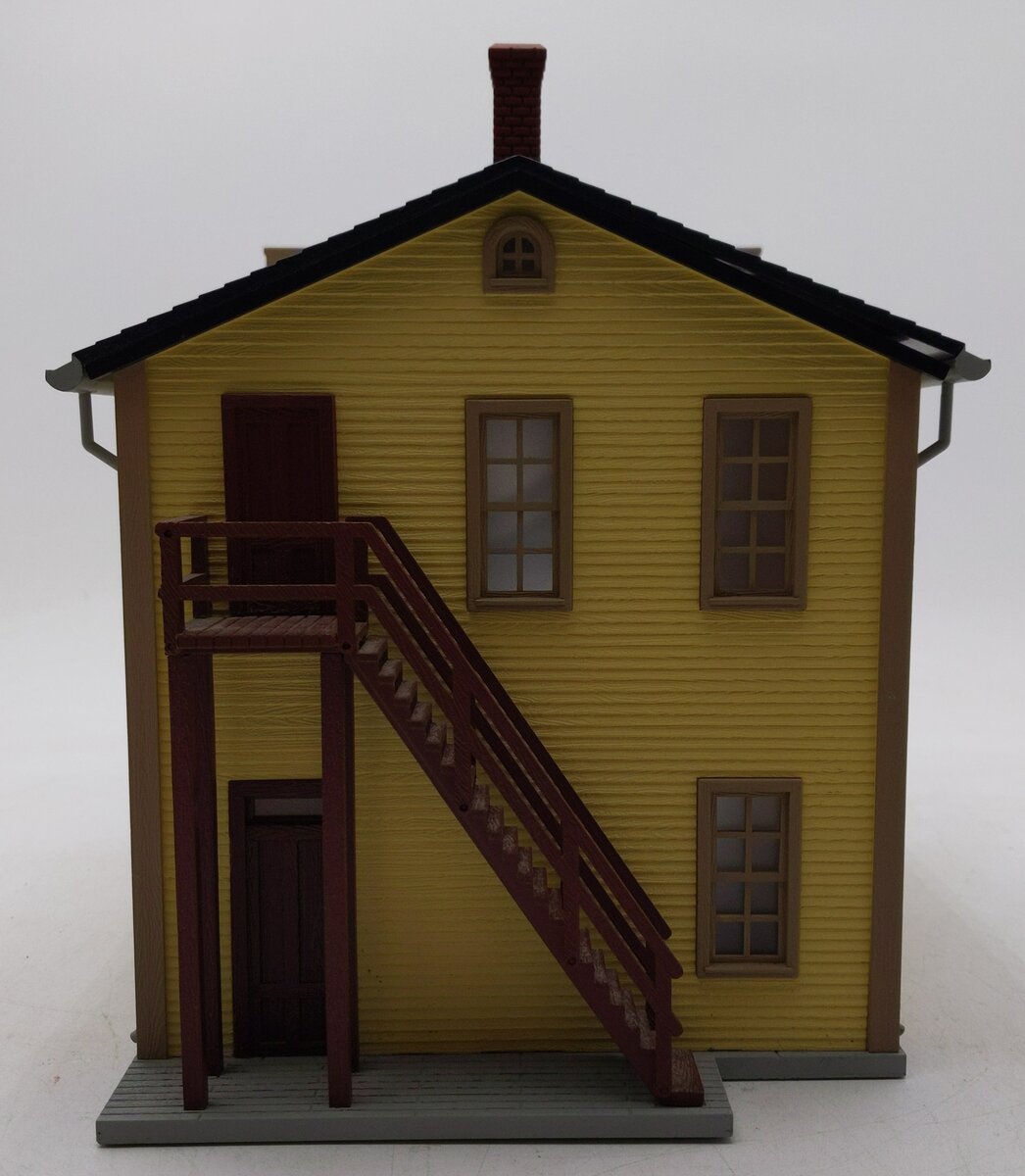 MTH 30-90346 O 2-Story Store Livery Building Lumber Yard EX