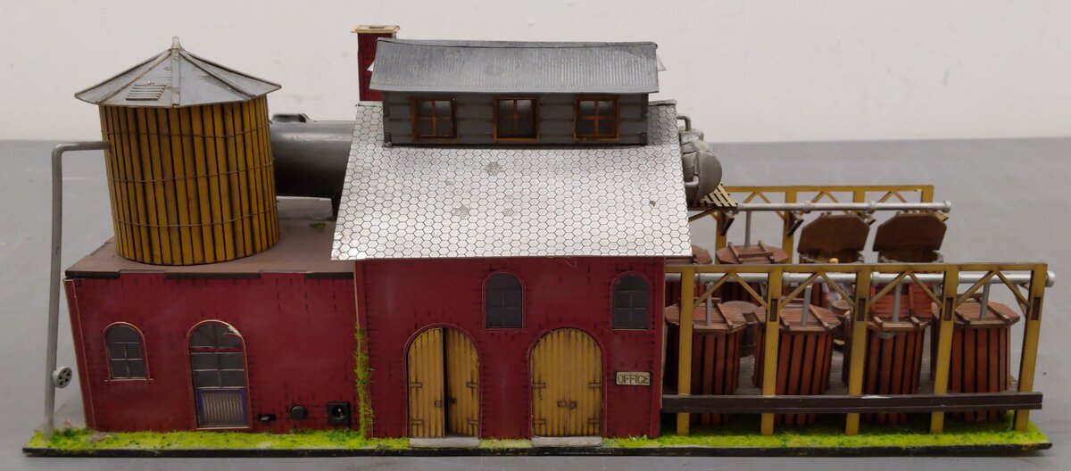 Menards 279- 3073 O Scale Hermans Sauerkraut Factory VG