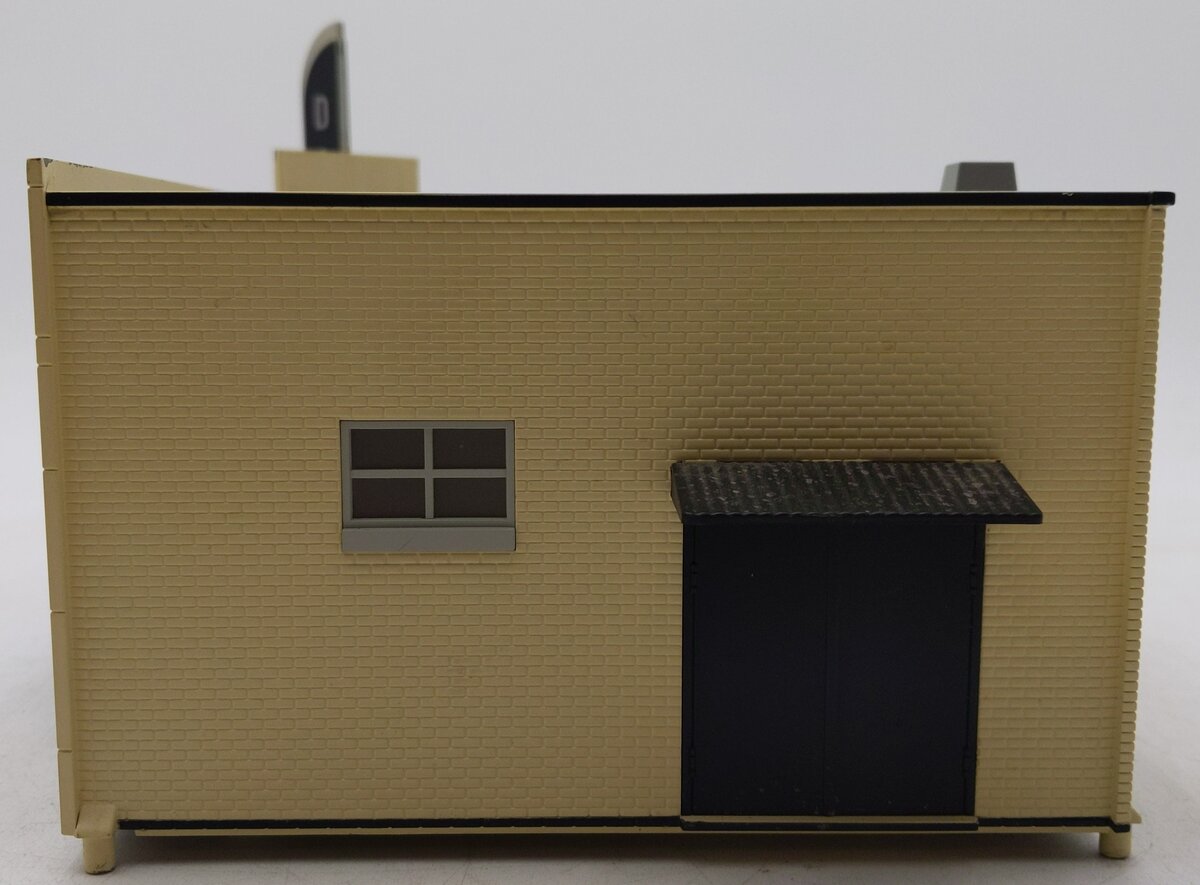 MTH 30-90215 O Isaly's Dairy 1-Story Corner Store VG