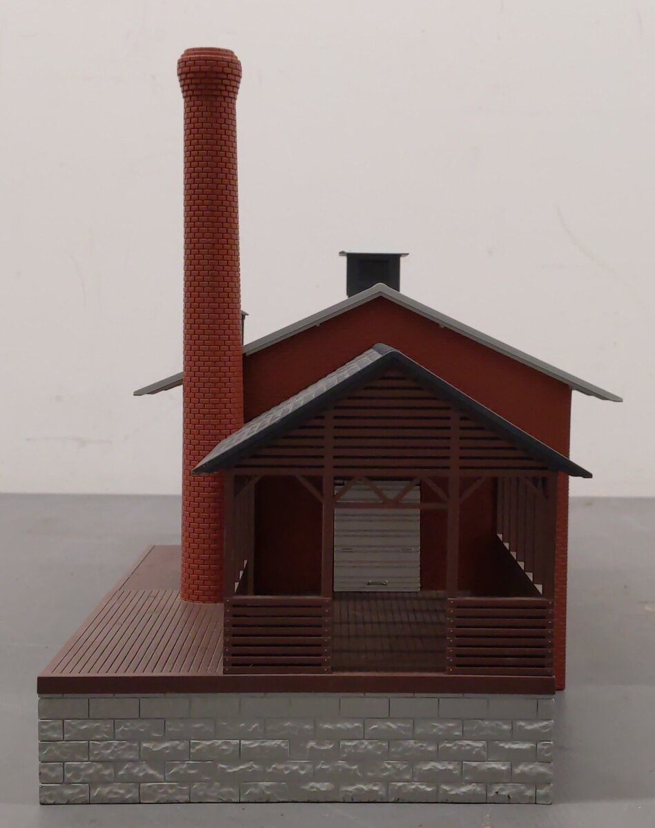 MTH O Scale Factory Building w/ Loading Docks EX
