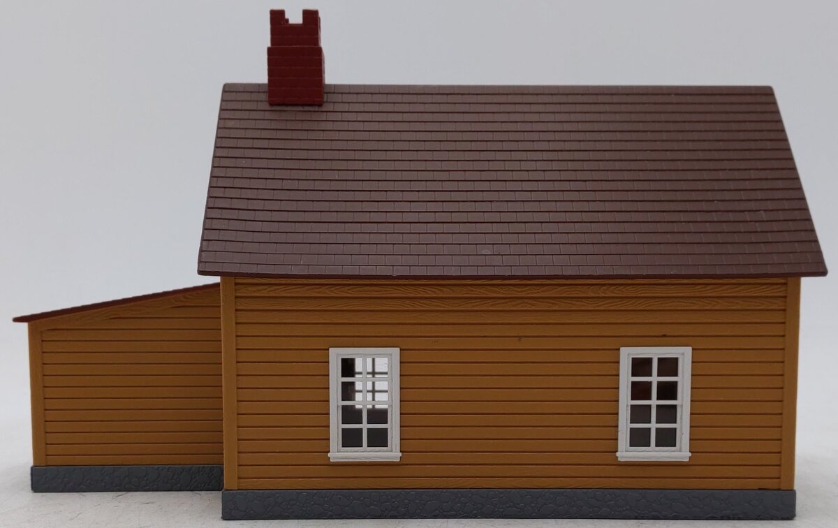 MTH 30-90008 O Gauge Mustard & Red Work House #1 EX