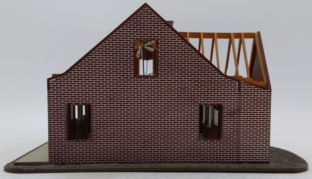 Lionel 6-37941 O House Under Construction VG