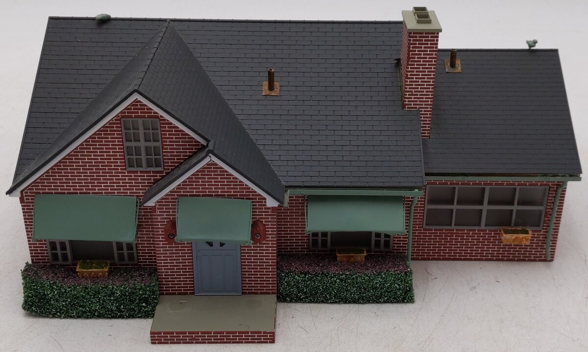 Lionel 6-37917 O Scale Suburban House Deluxe #2 VG