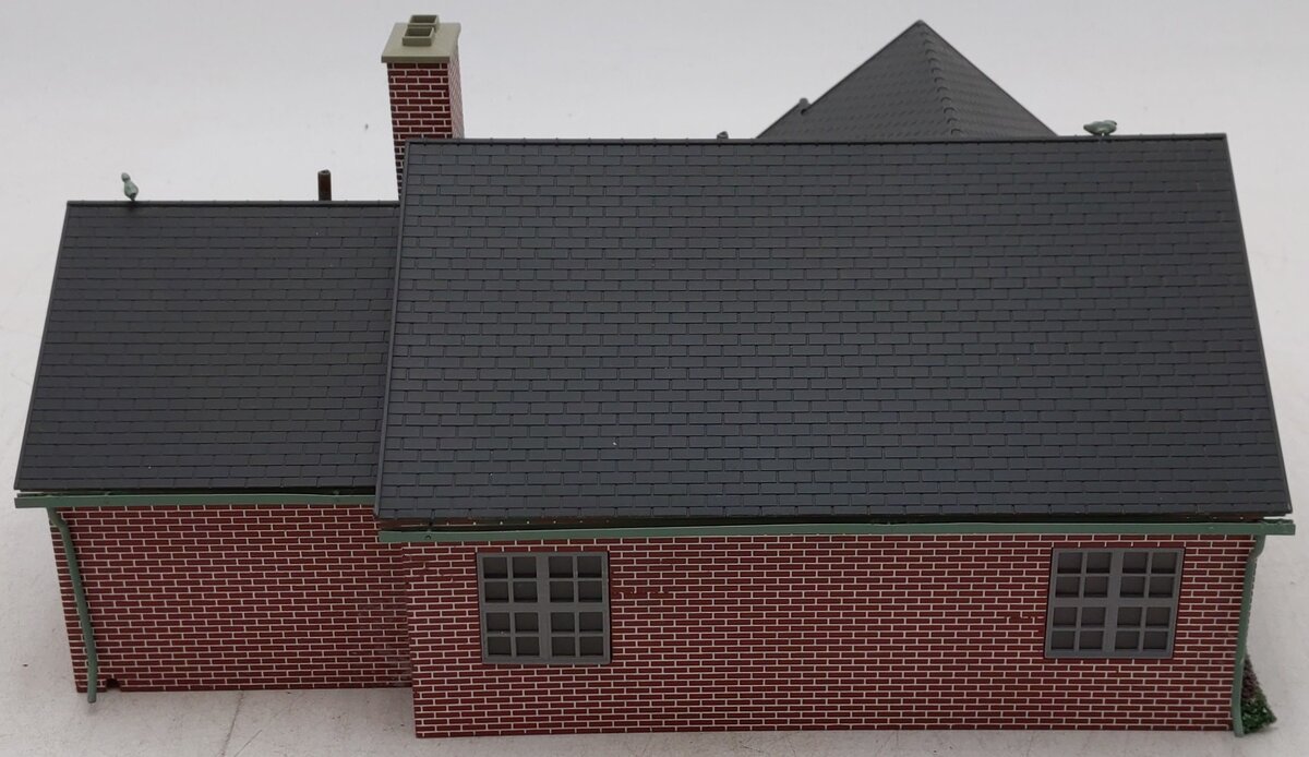Lionel 6-37917 O Scale Suburban House Deluxe #2 VG