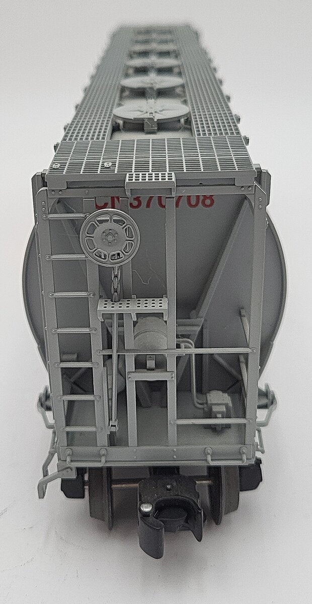 Lionel 6-19345 O Gauge Canadian National 3-Bay Cylindrical Hopper #370708 EX/Box