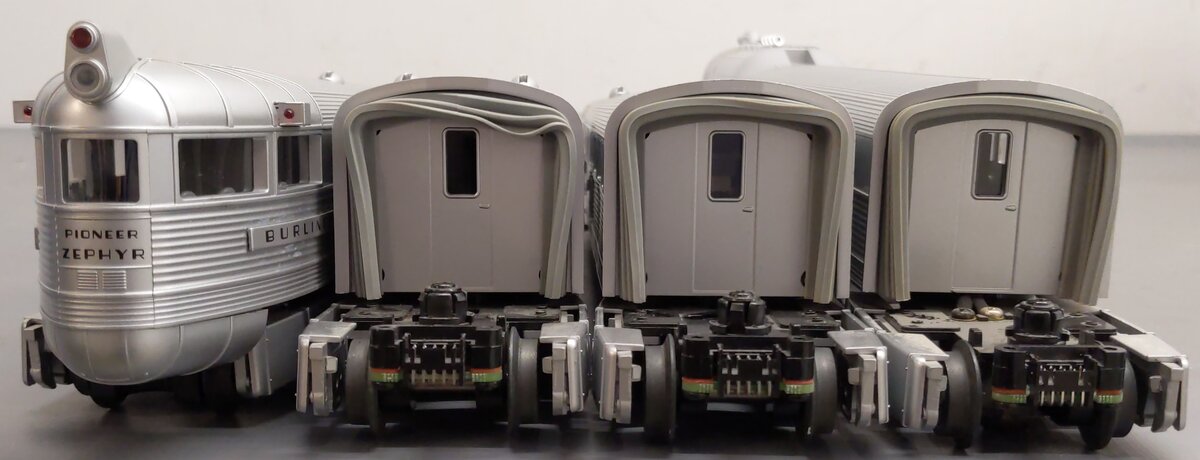 MTH 20-2543-1 Burlington Pioneer Zephyr O Gauge Diesel Passenger Set w/PS2 LN/Box