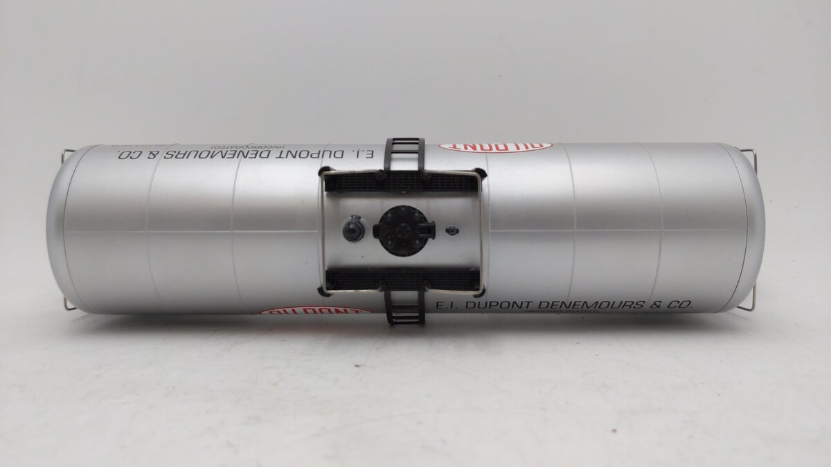 MTH 20-96057 O Gauge DuPont Tank Car #3248 EX/Box
