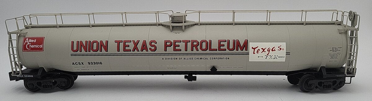 Atlas 6406-1 O Gauge Union Texas Petroleum 33,000 Gallon Tank Car #933016 EX/Box