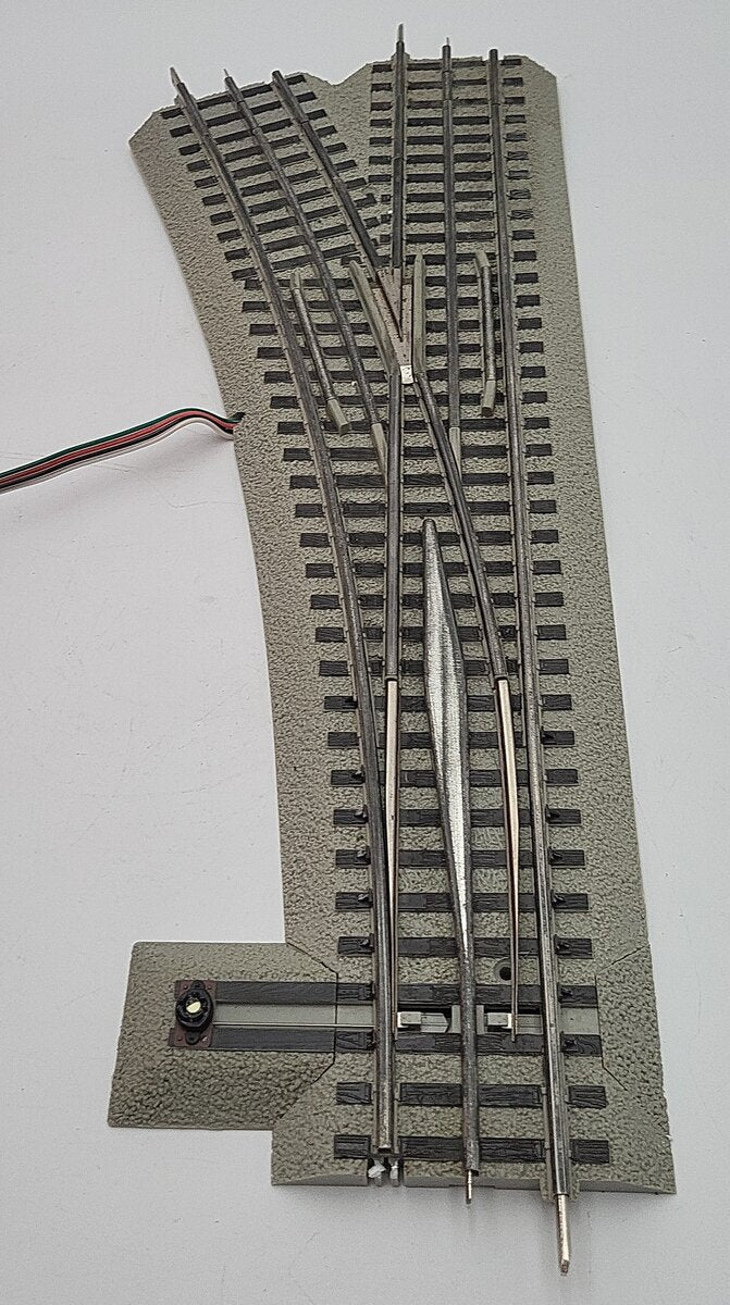 Lionel 6-12048 O72 Nickel Silver FasTrack Left Hand Remote Switch Turnout EX/Box