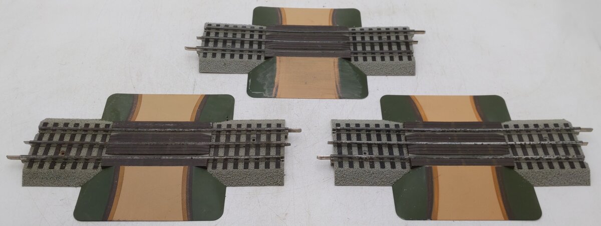 Lionel 6-12036 O Gauge FasTrack Grade Crossing (Set of 3) VG