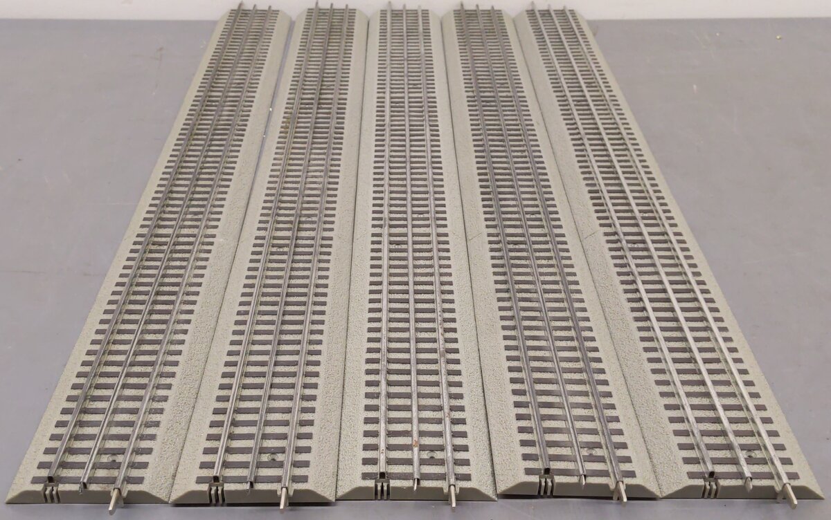 Lionel 6-12042 O FasTrack 30" Straight Section (5) VG