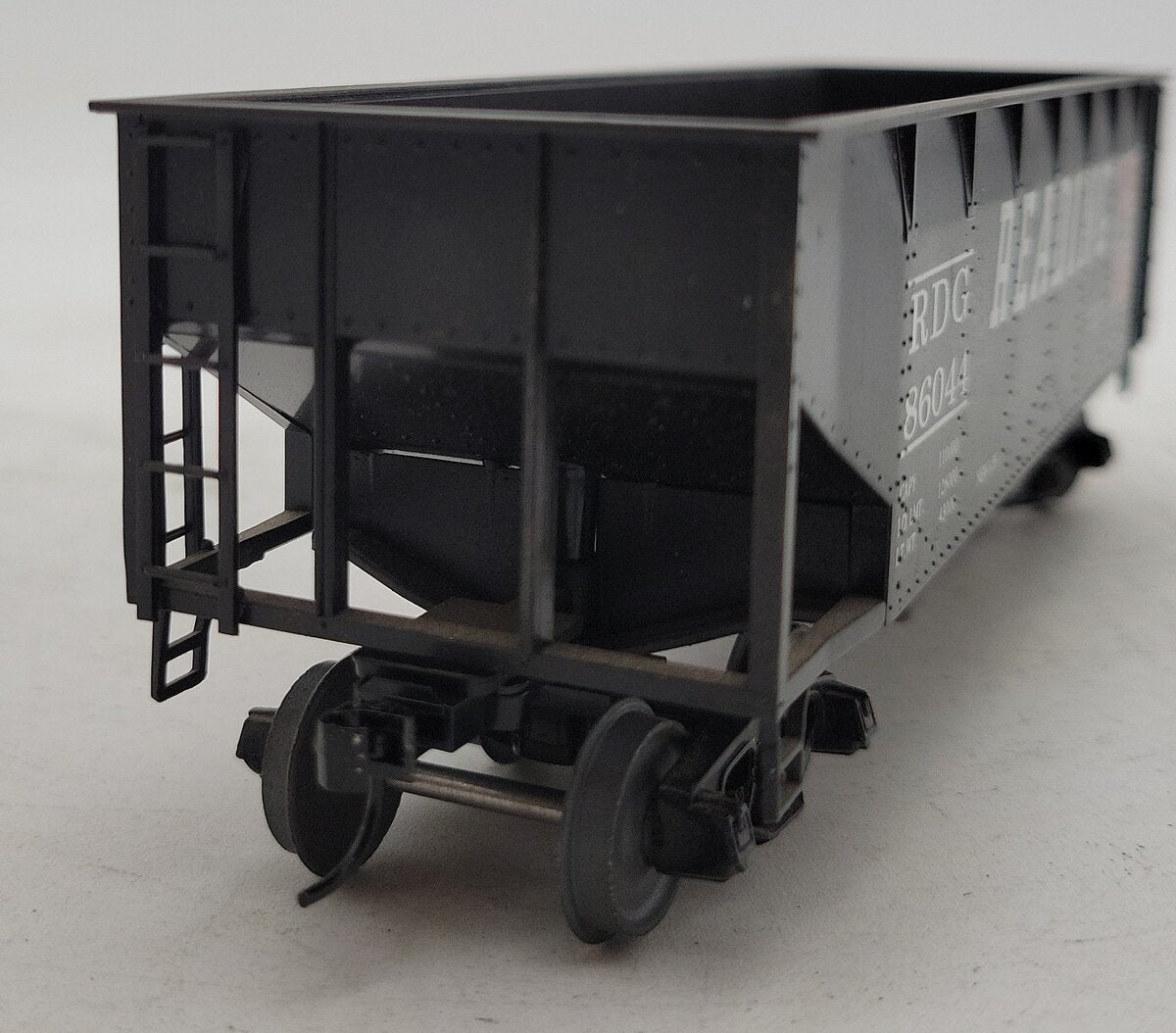 American Models 3271 S Scale Reading 2 Bay Hopper #86044 EX/Box
