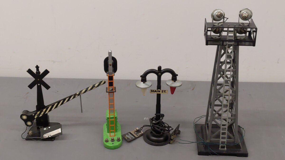 MARX & Lionel Assorted O Gauge Accessories #153,438,429,0416,O-27 [6] VG
