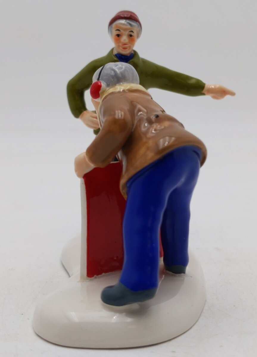Dept 56 4025323 Snow Village "Christmas Lane Greetings" LN/Box