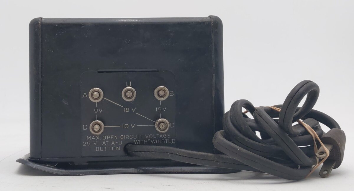 Lionel RW Vintage O 110 Watt Transformer w/Whistle