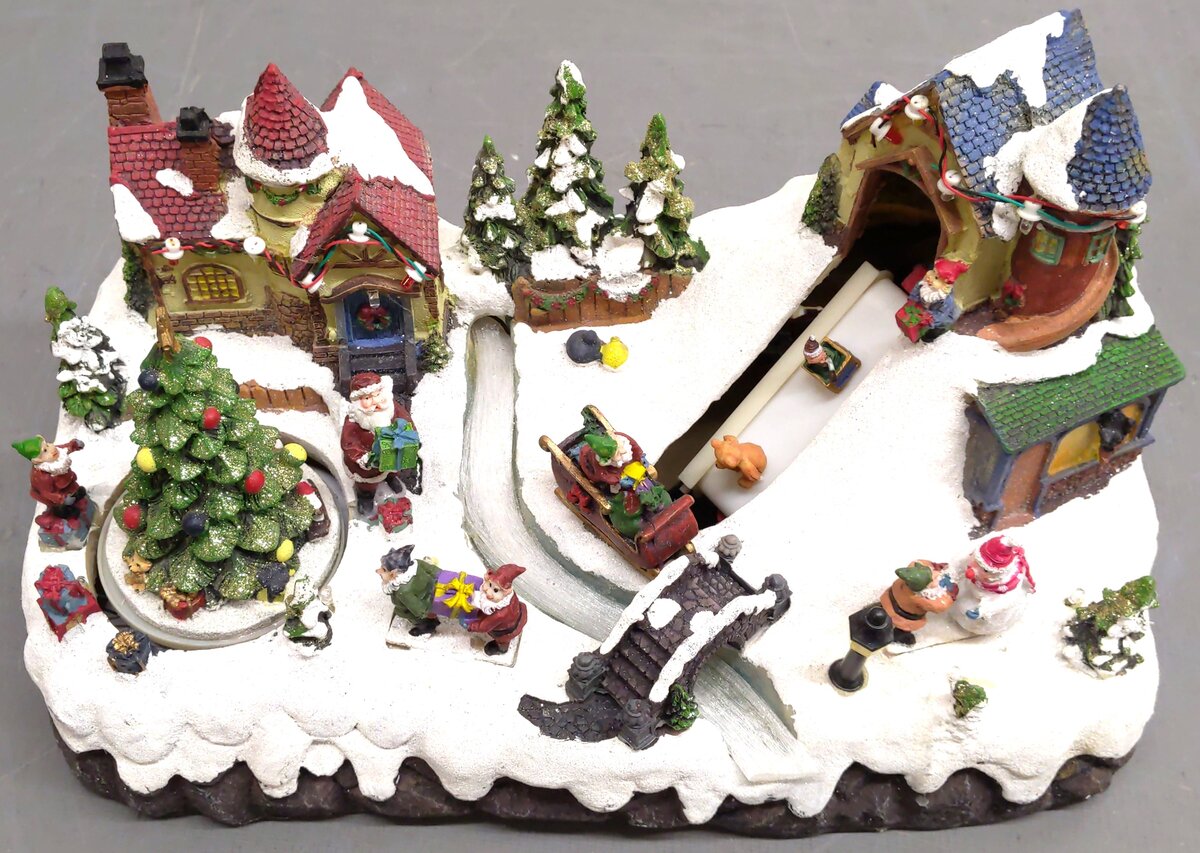Holiday Living 0477401 Musical Christmas Village EX/Box