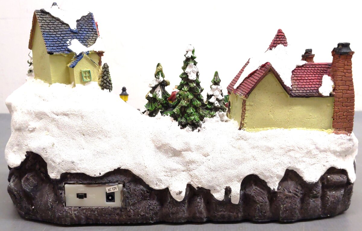 Holiday Living 0477401 Musical Christmas Village EX/Box