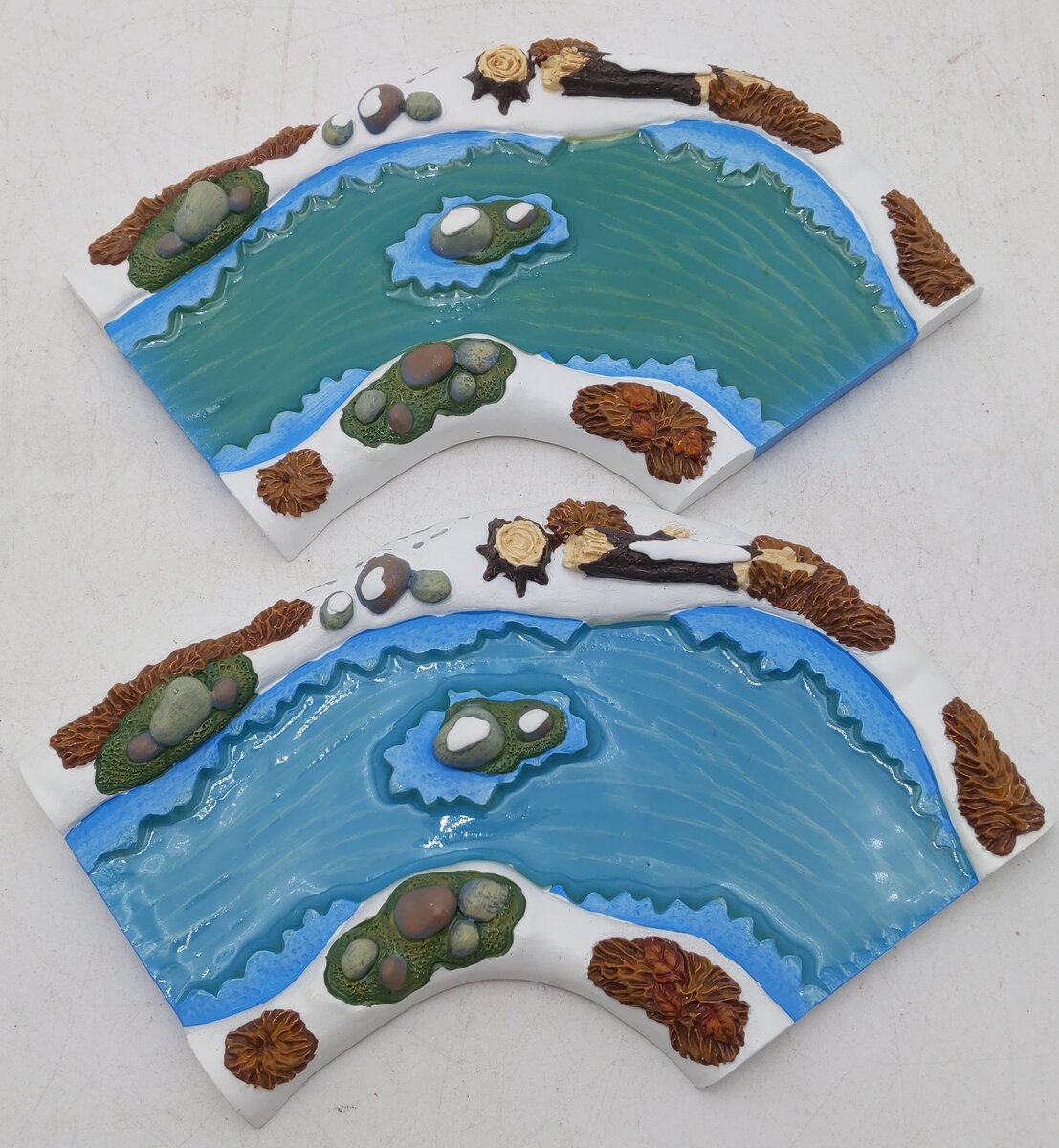 Department 56 4041186 Village Accessories Woodland Creek, Curved (Set of 2) LN/Box