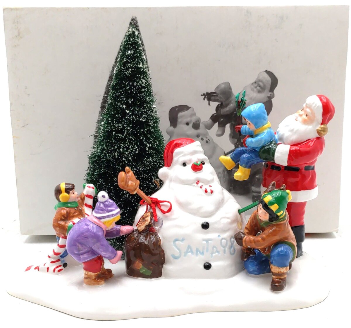 Dept 56 54920 Santa Comes To Town LN/Box