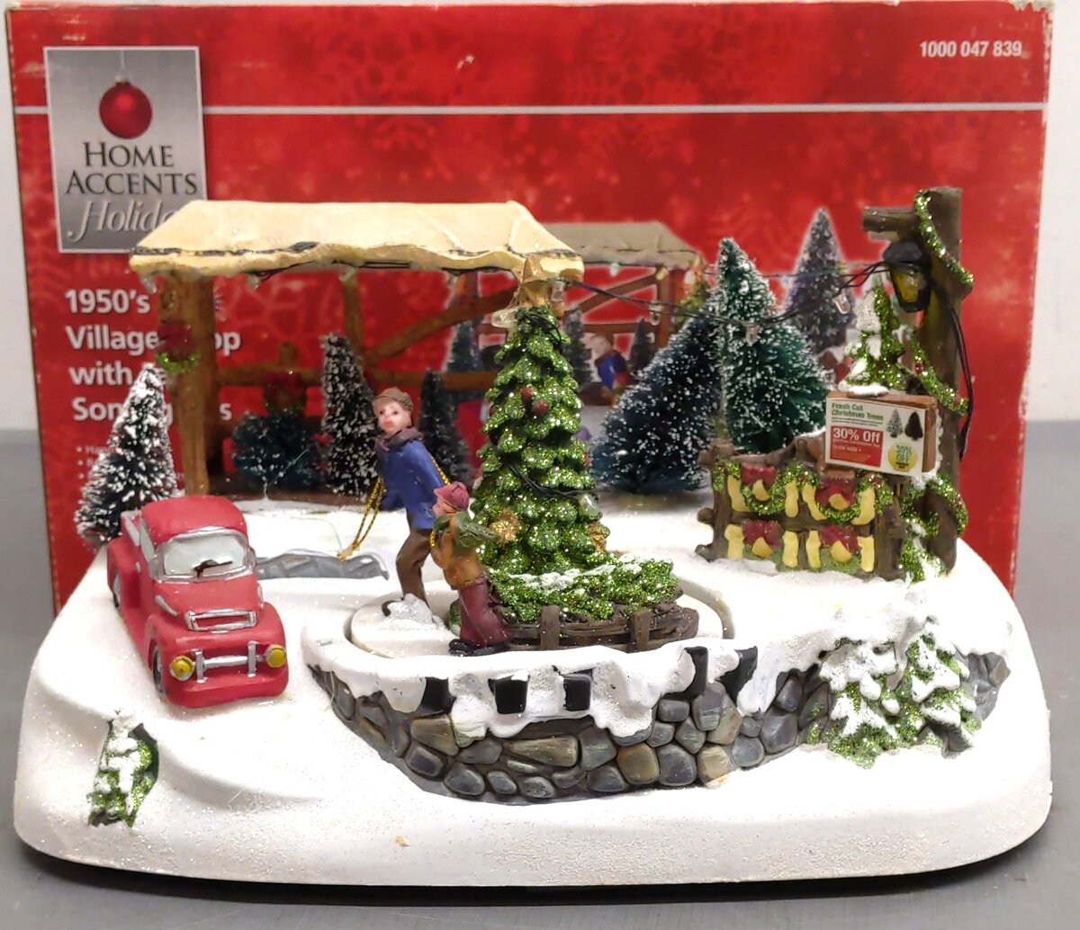Home Accents 1000047839 1950's LED Village Shop w/Father & Son Figures EX/Box