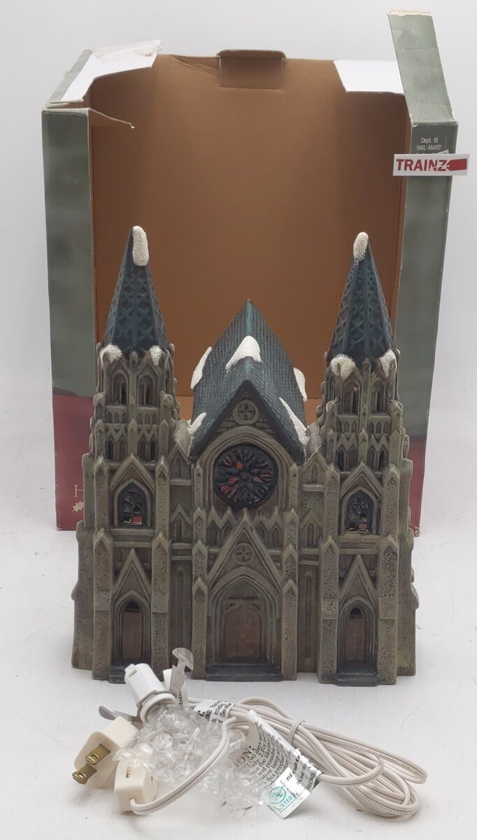 Holiday Time P054OF-1 Village collectables Lighted Church EX/Box