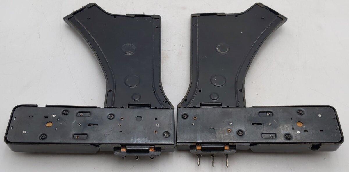 Lionel O22 Vintage O Left-Hand & Right-Hand Electric Remote Switches VG