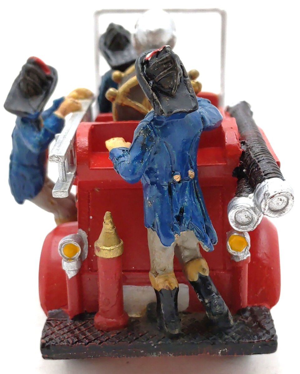 Lemax Spooky Town Ghostly Firefighters EX/Box