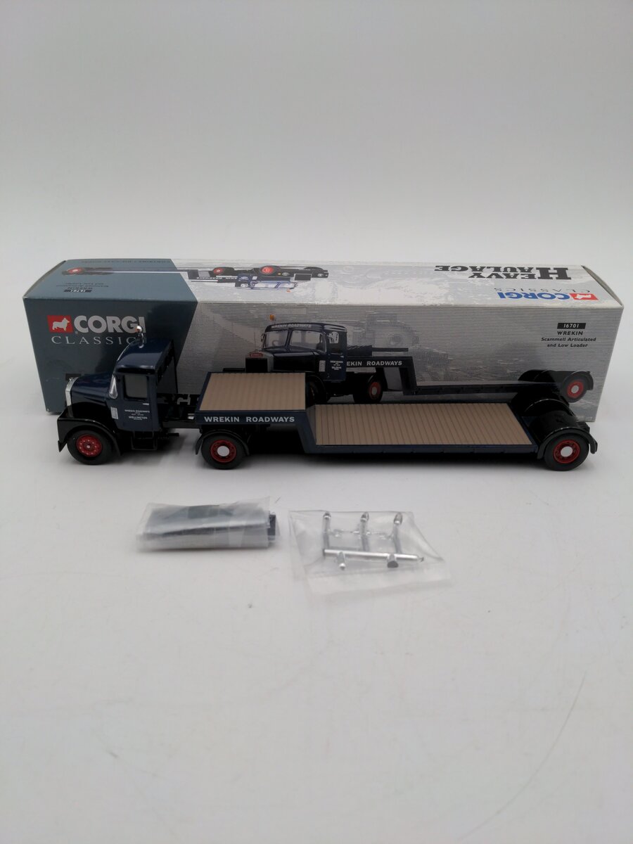 Corgi 16701 Die-Cast 1:50 Scale Wrekin Scamell Articulated and Low Loader NIB