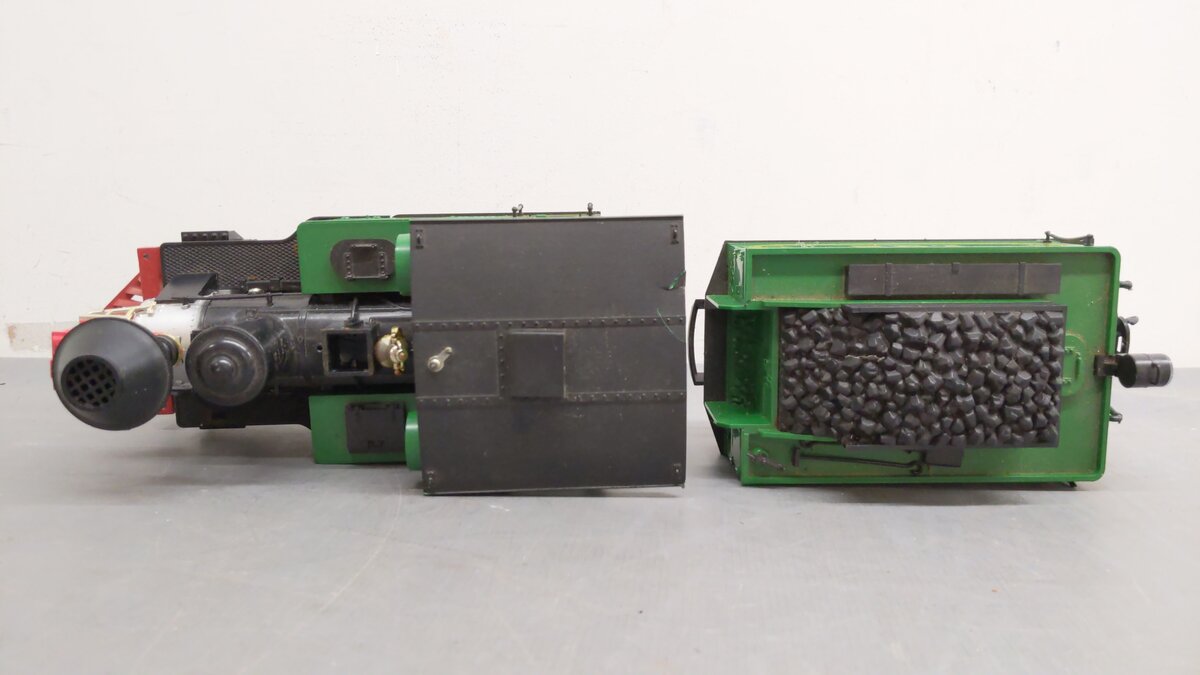 LGB 2017D G Gauge Green 0-4-0 Steam Locomotive with Motorized Tender VG/Box