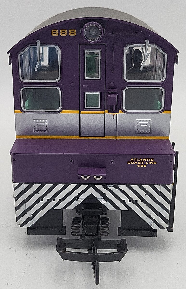 USA Trains R22053 Atlantic Coast Line 20 Ton Diesel Locomotive #688 EX/Box