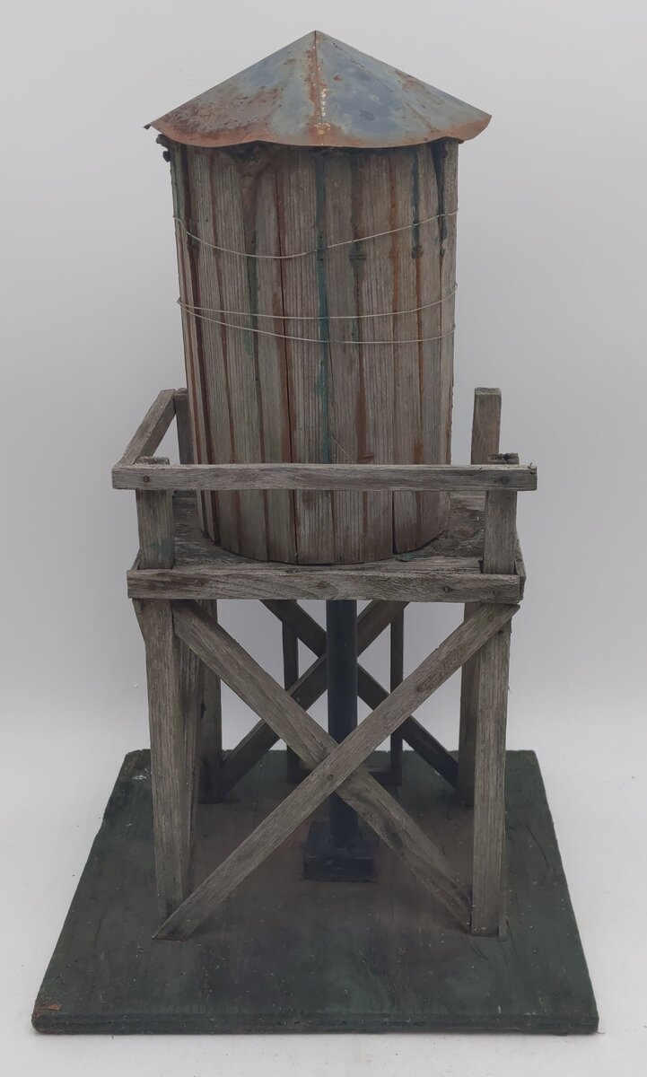 G Scale Wooden Water Tower