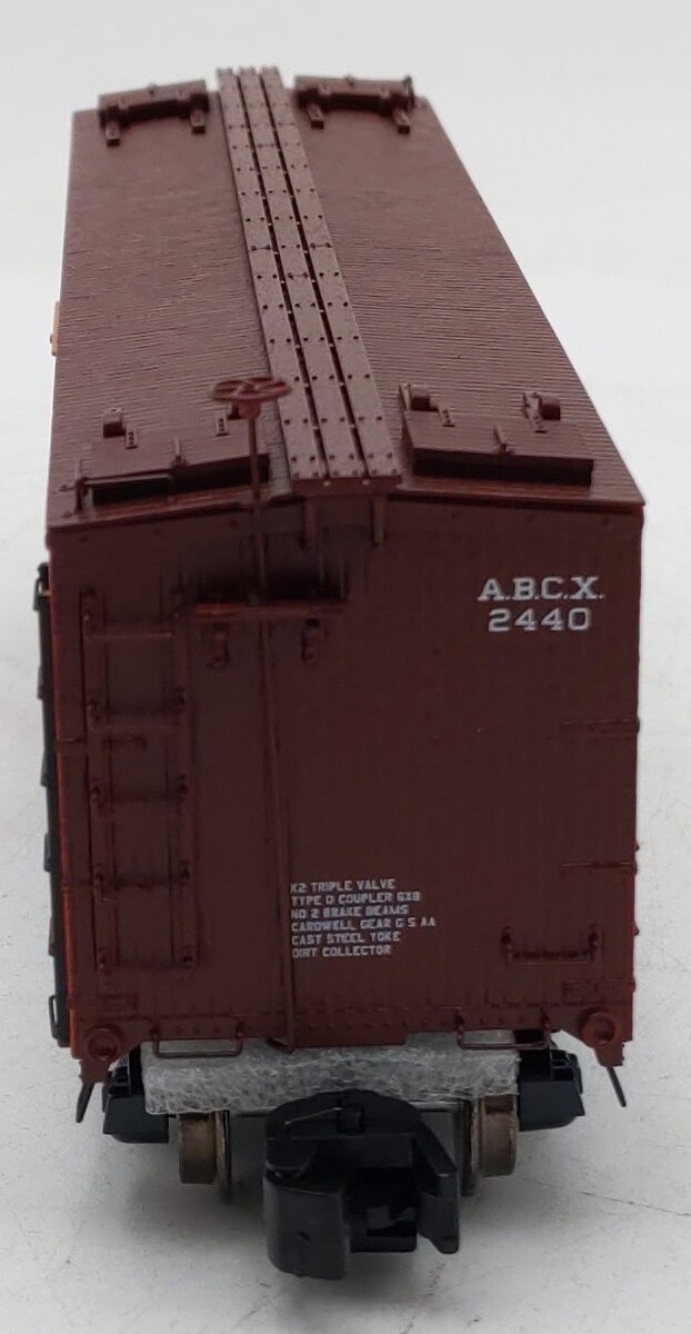MTH 35-78019 S Apache Beer Woodsided Reefer Car #2440 LN/Box