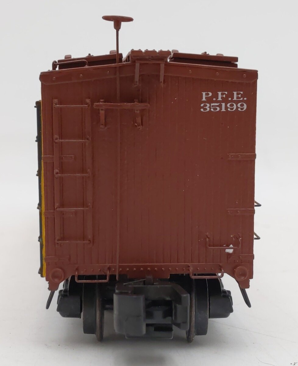 S-Helper 00498 S Gauge Pacific Fruit Express Reefer Car #35199 LN/Box