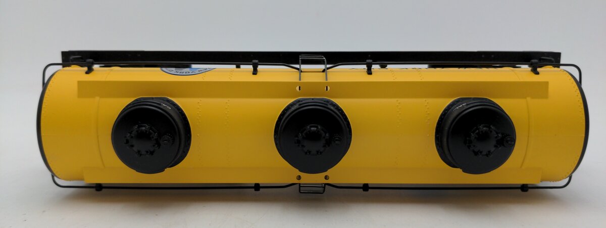 MTH 30-73108 O Gauge MTA 3-Dome Tank Car LN/Box
